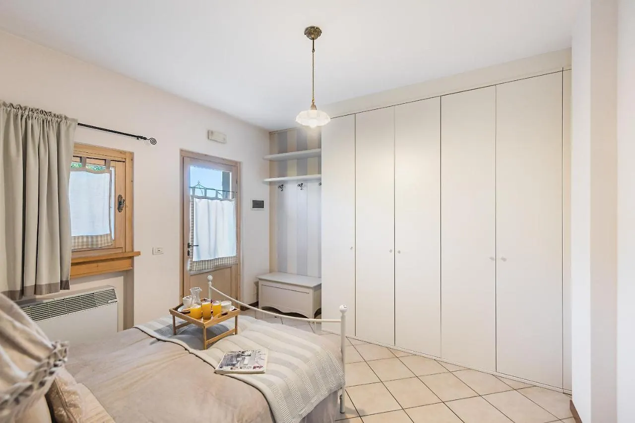 Ferienwohnung Garda Country House By Wonderful Italy Lonato del Garda
