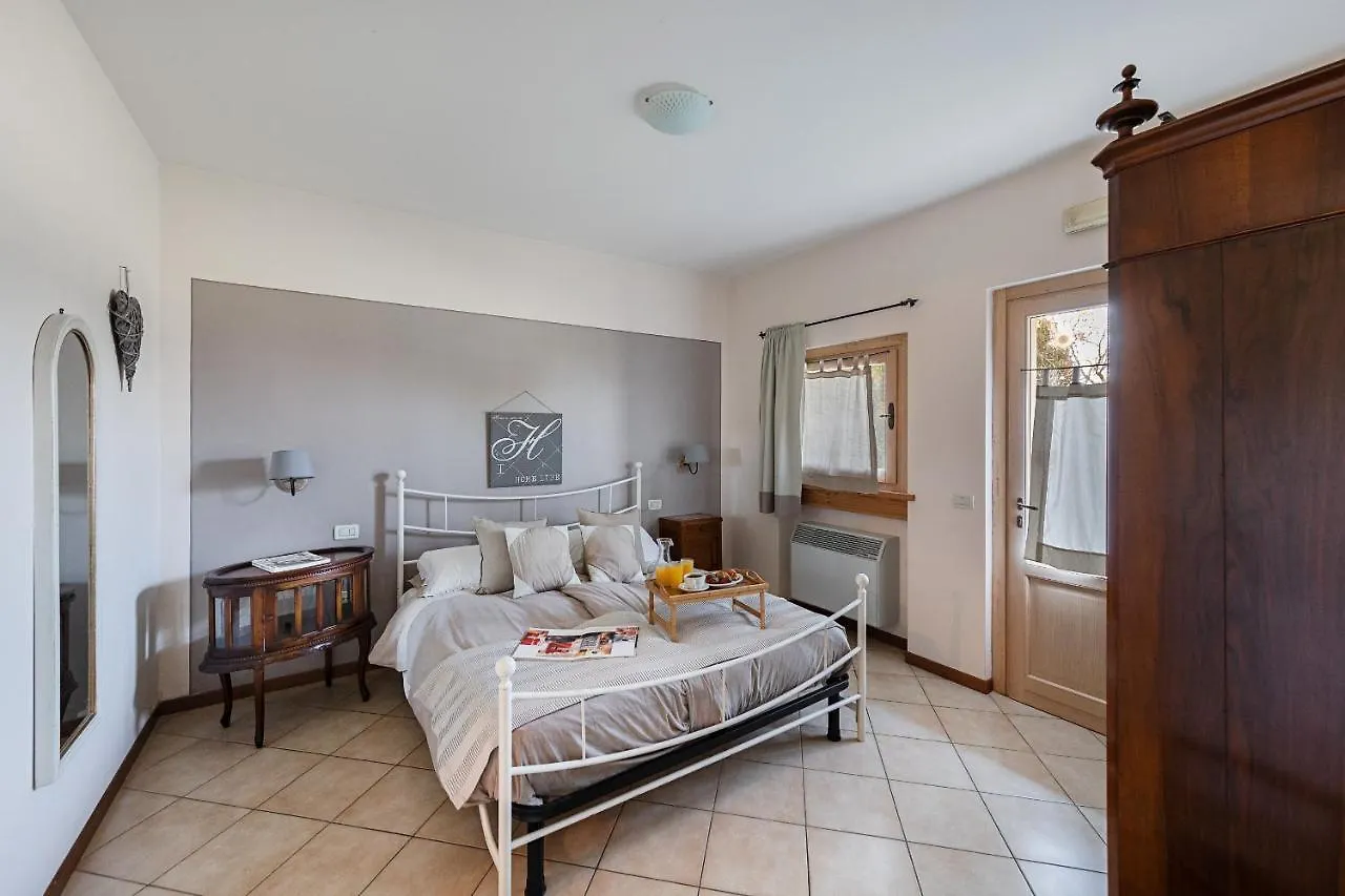 Ferienwohnung Garda Country House By Wonderful Italy Lonato del Garda